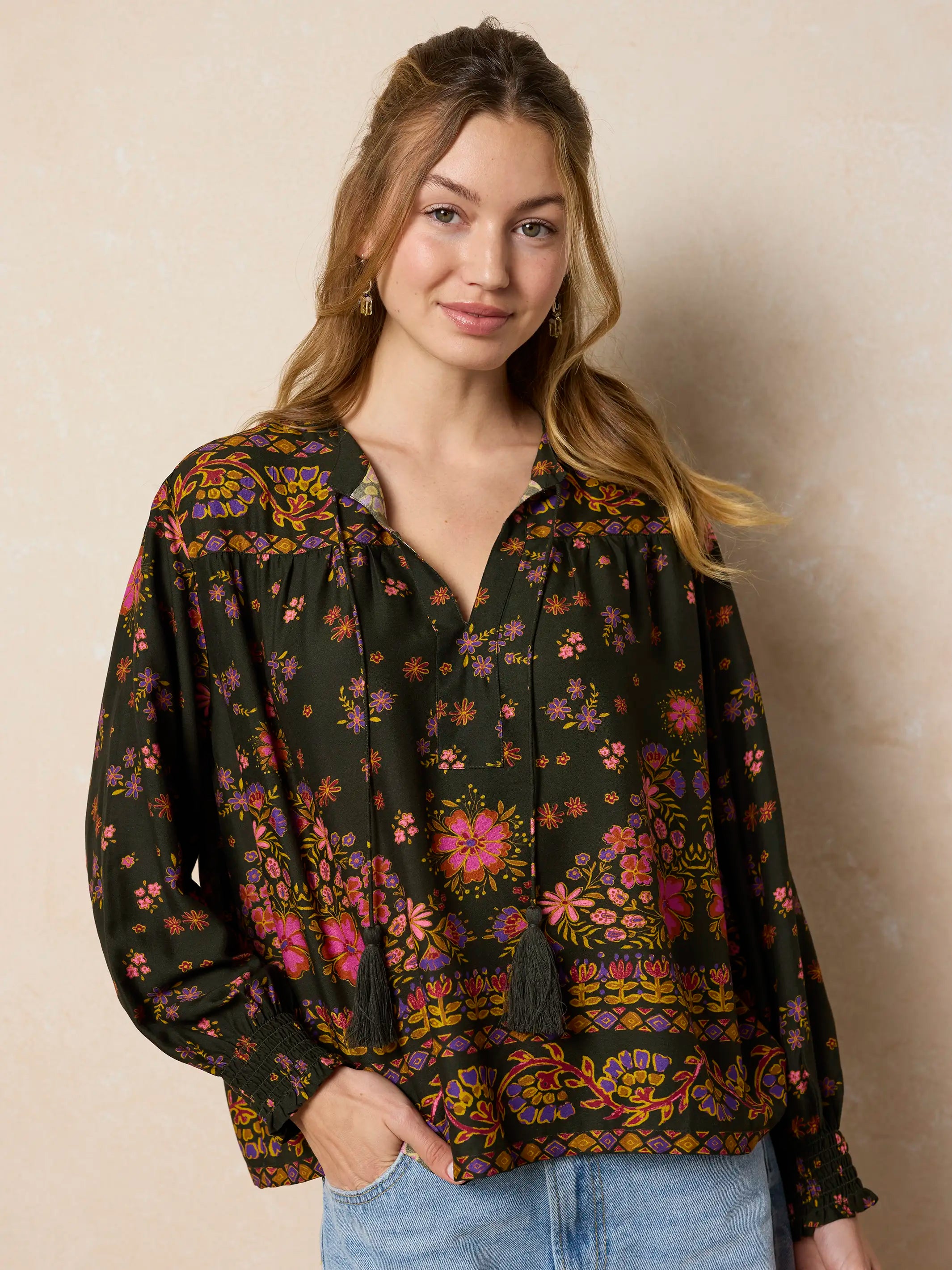 Dara Top - Blooming Bandana Charcoal